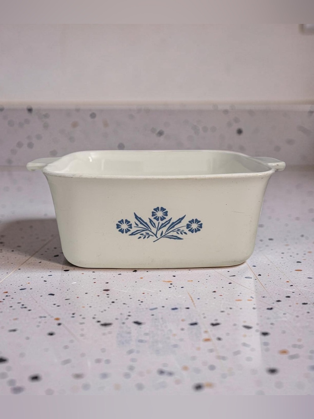 Vintage CorningWare Blue Cornflower 1.5 L Quart Casserole Dish